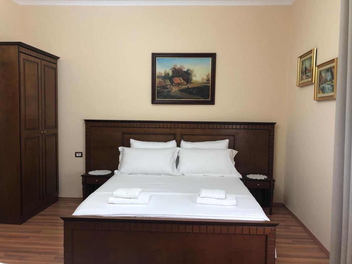 Villa Garden Berat Exteriér fotografie